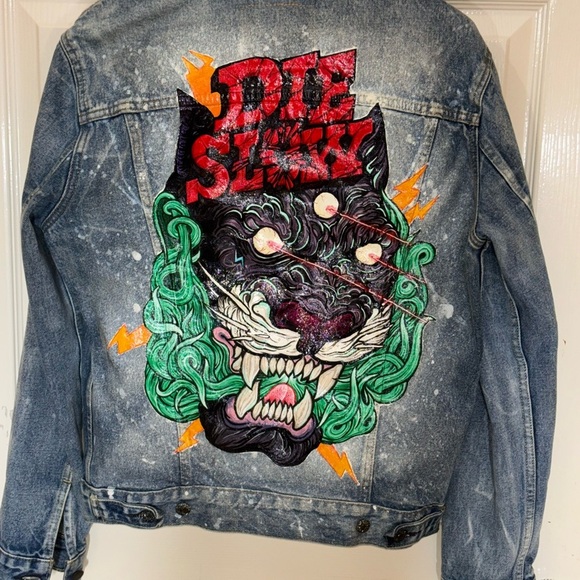 Levi’s Fashion “DIE SLOW” Hand Painted Hip Hop Jeans Denim Jacket Outwear Medium - Picture 1 of 12